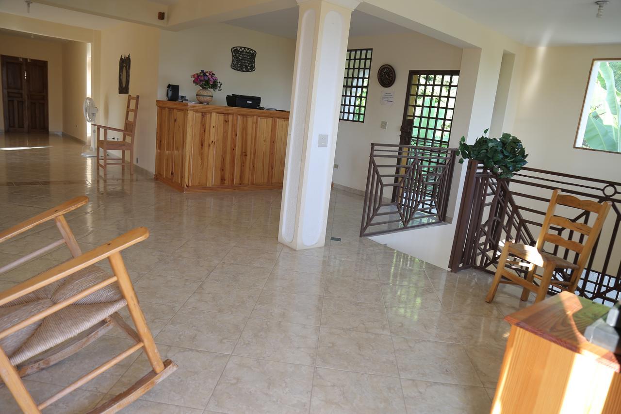 Cotterelle Hotel Inoubliable מראה חיצוני תמונה