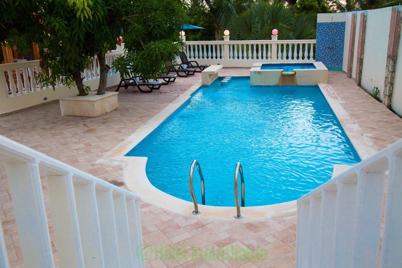Cotterelle Hotel Inoubliable מראה חיצוני תמונה