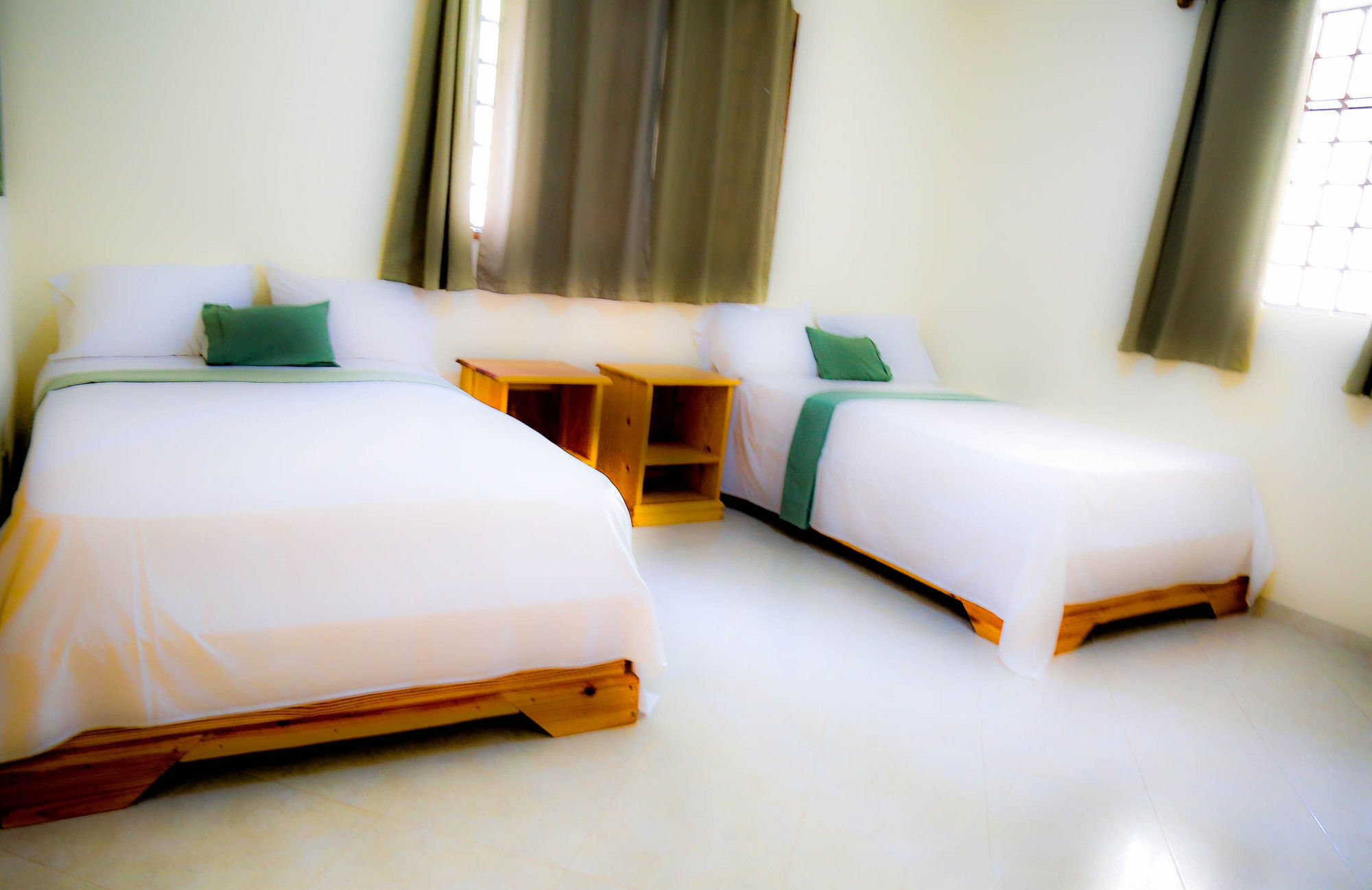 Cotterelle Hotel Inoubliable מראה חיצוני תמונה